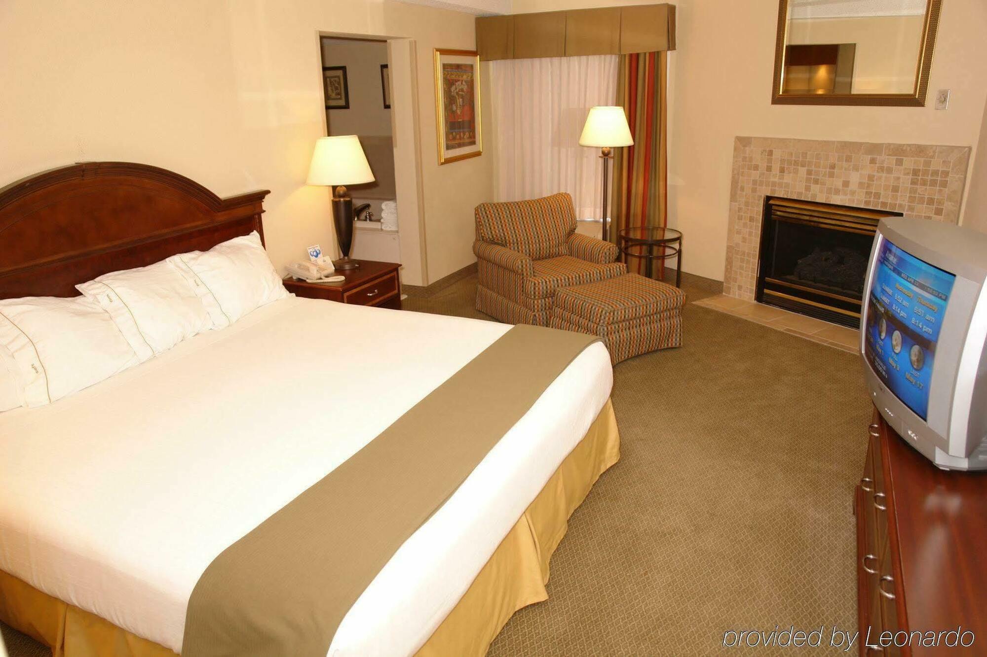 Holiday Inn Express Hotel & Suites Pigeon Forge By Ihg Номер фото
